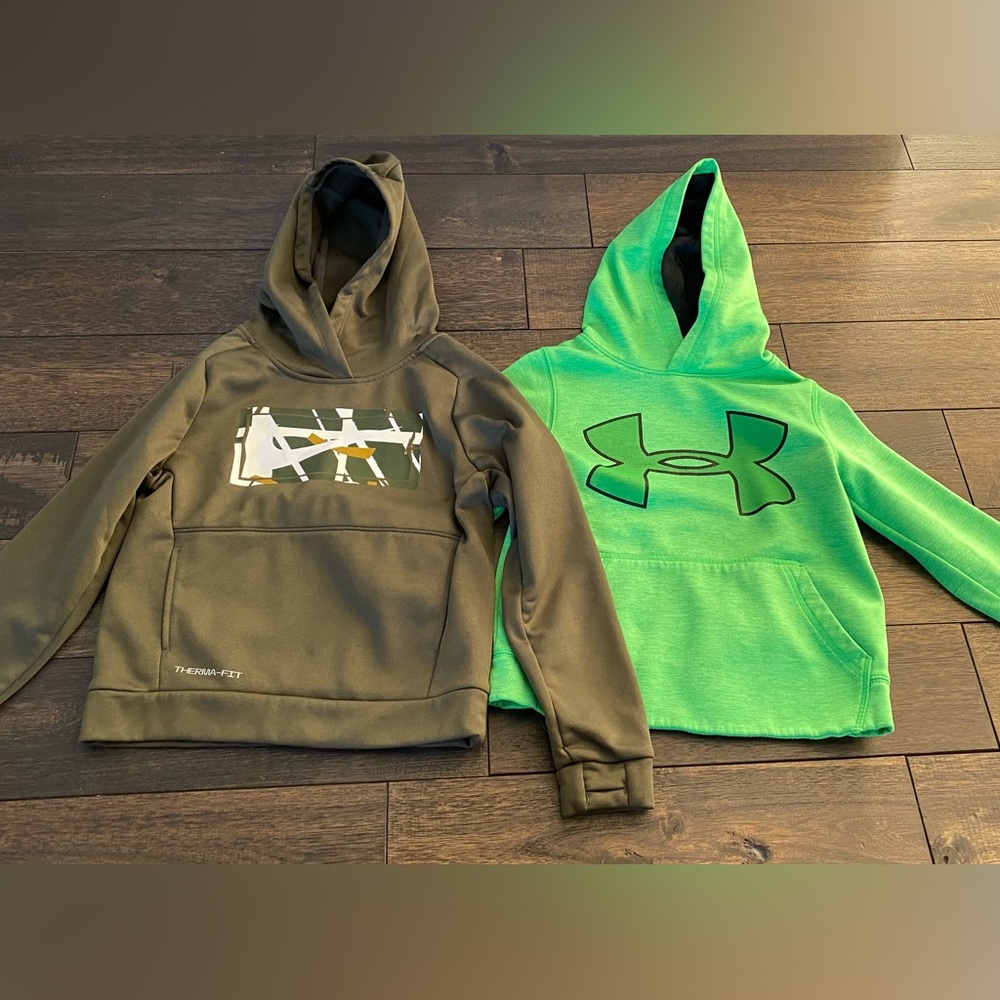 Boys Nike / Under Armor Sweatshirt